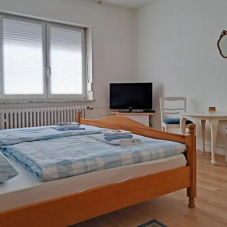 Margaretes Gaestehaus Am Rheinsteig بيت ضيافة Rheinbrohl